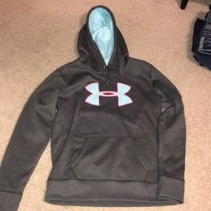 Under Armour Sweatshirt